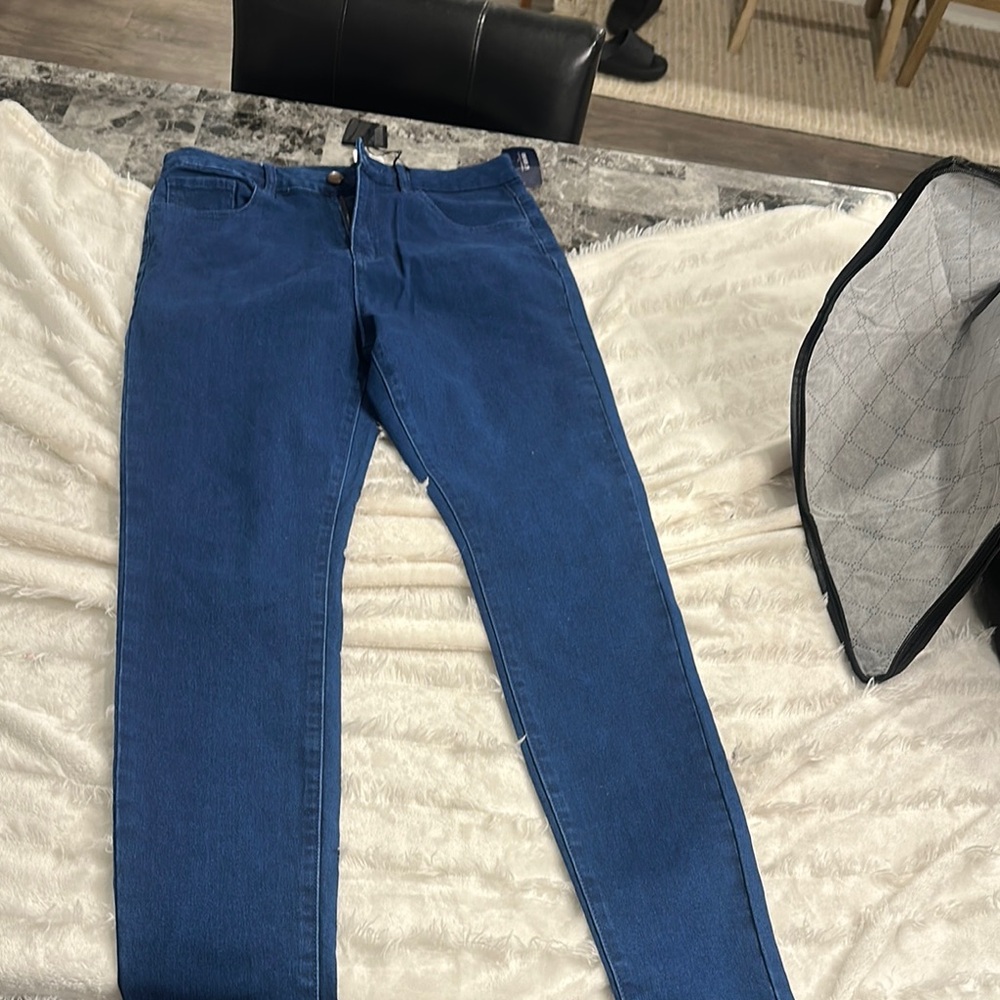Classic Blue Skinny Jeans Forever 21 NWT
